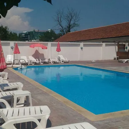 Aura بريمورسكو